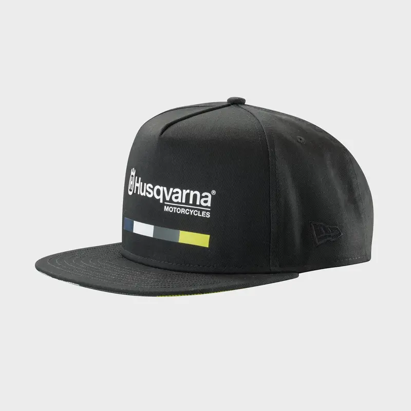Gorra Plana Husqvarna Negra .