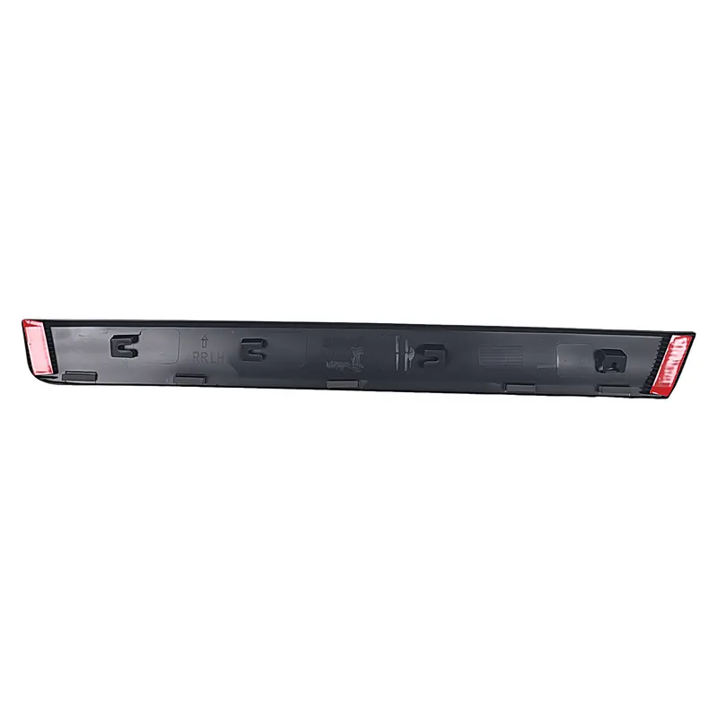 Moldura de Puerta Trasera RADEC 011-2324-31