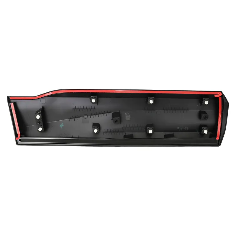 Moldura de Puerta Trasera RADEC 011-7900-01