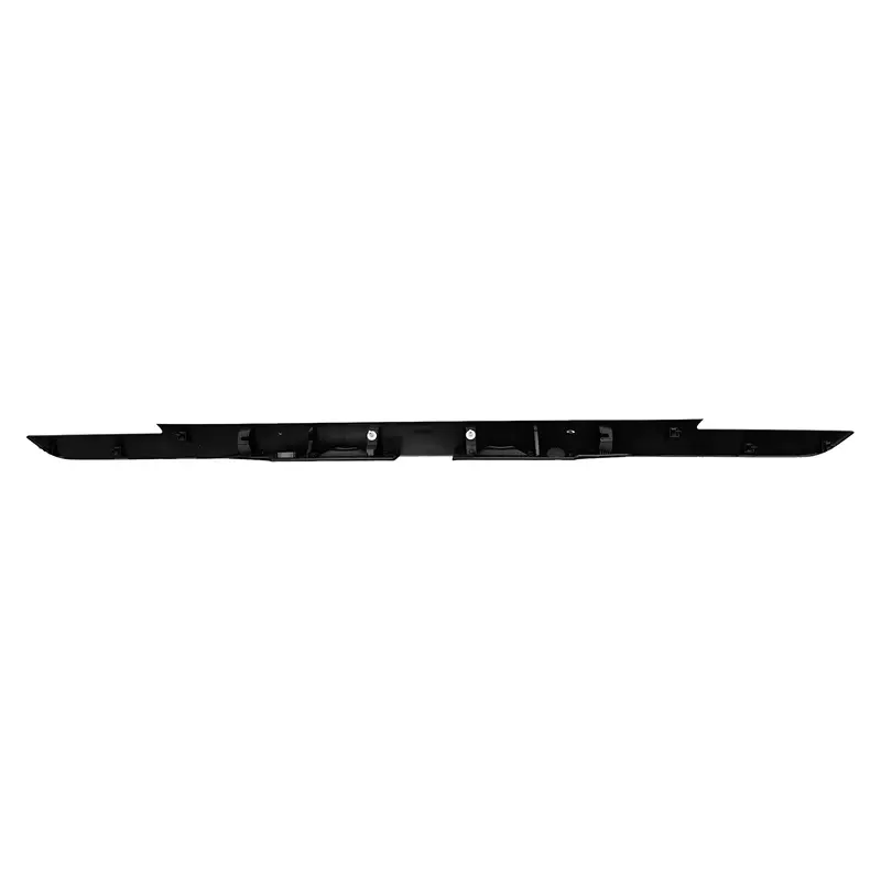 Moldura de Tapa de Cajuela RADEC 011-3002-40